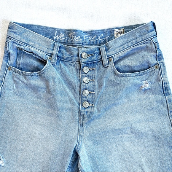 FP WE THE FREE HIGHRISE DISTRESSED BF BAGGY FIT EXPOSED BUTTON FLY RAW HEM  Sz29 - Picture 11 of 12